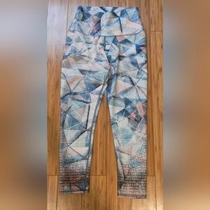 NWOT Evolution and Creation Geometric Patterned Leggings